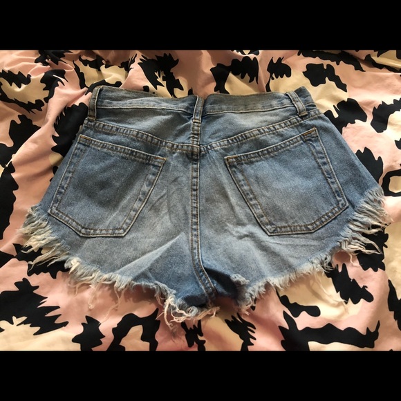 Nasty gal high wasted shorts - Picture 2 of 2